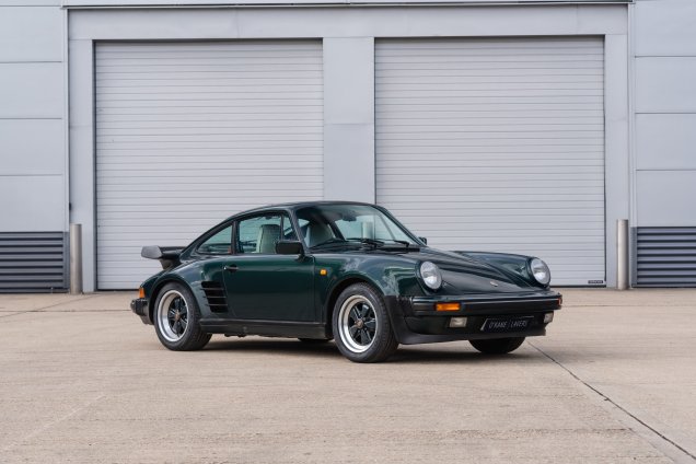 1989 Porsche 911 Carrera 3.2 Supersport