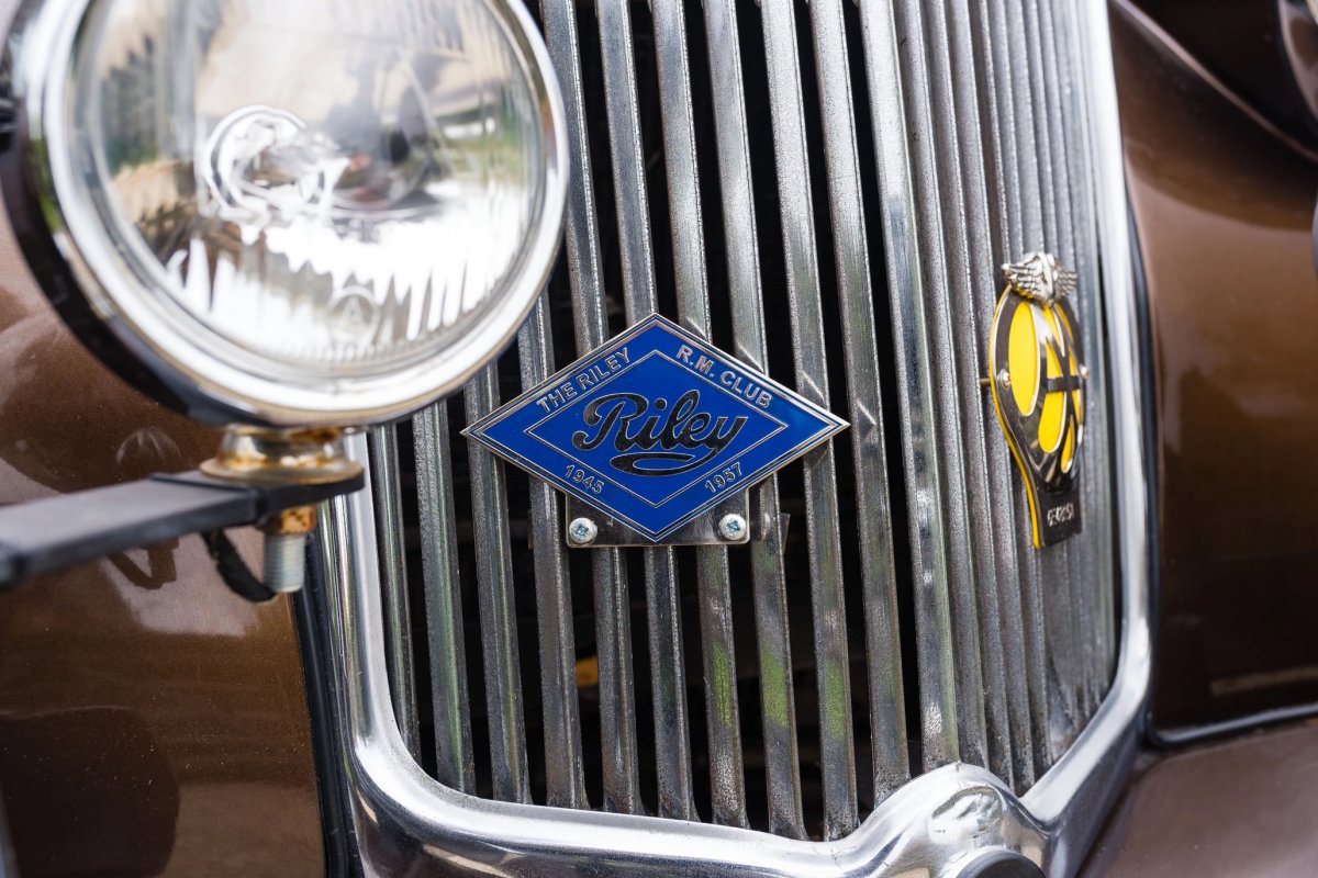 Riley Drophead Coupe Grill Badge
