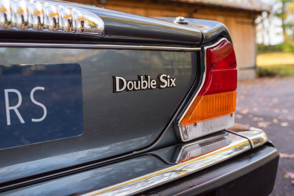 1990 Daimler Double-Six Series III