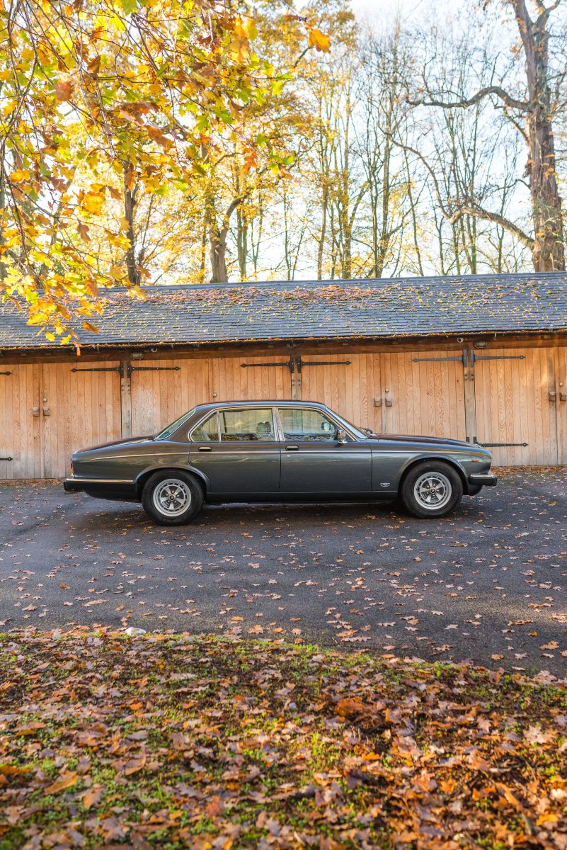1990 Daimler Double-Six Series III