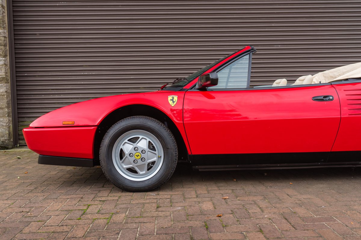 1987 Ferrari Mondial T Cabriolet 19