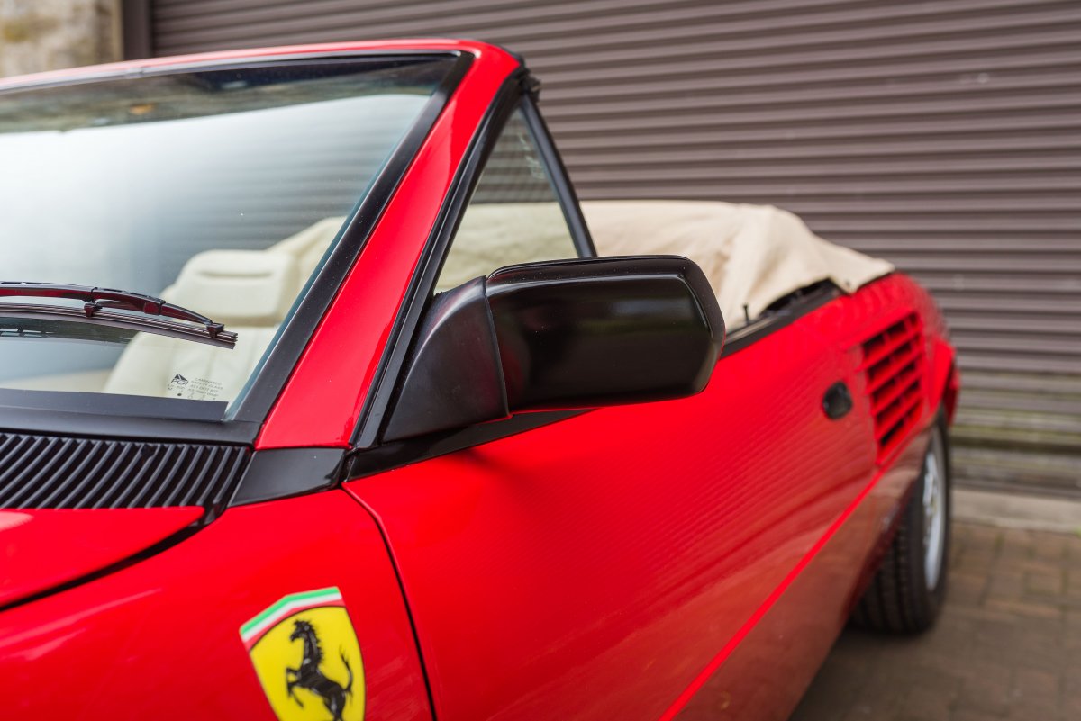 1987 Ferrari Mondial T Cabriolet 25