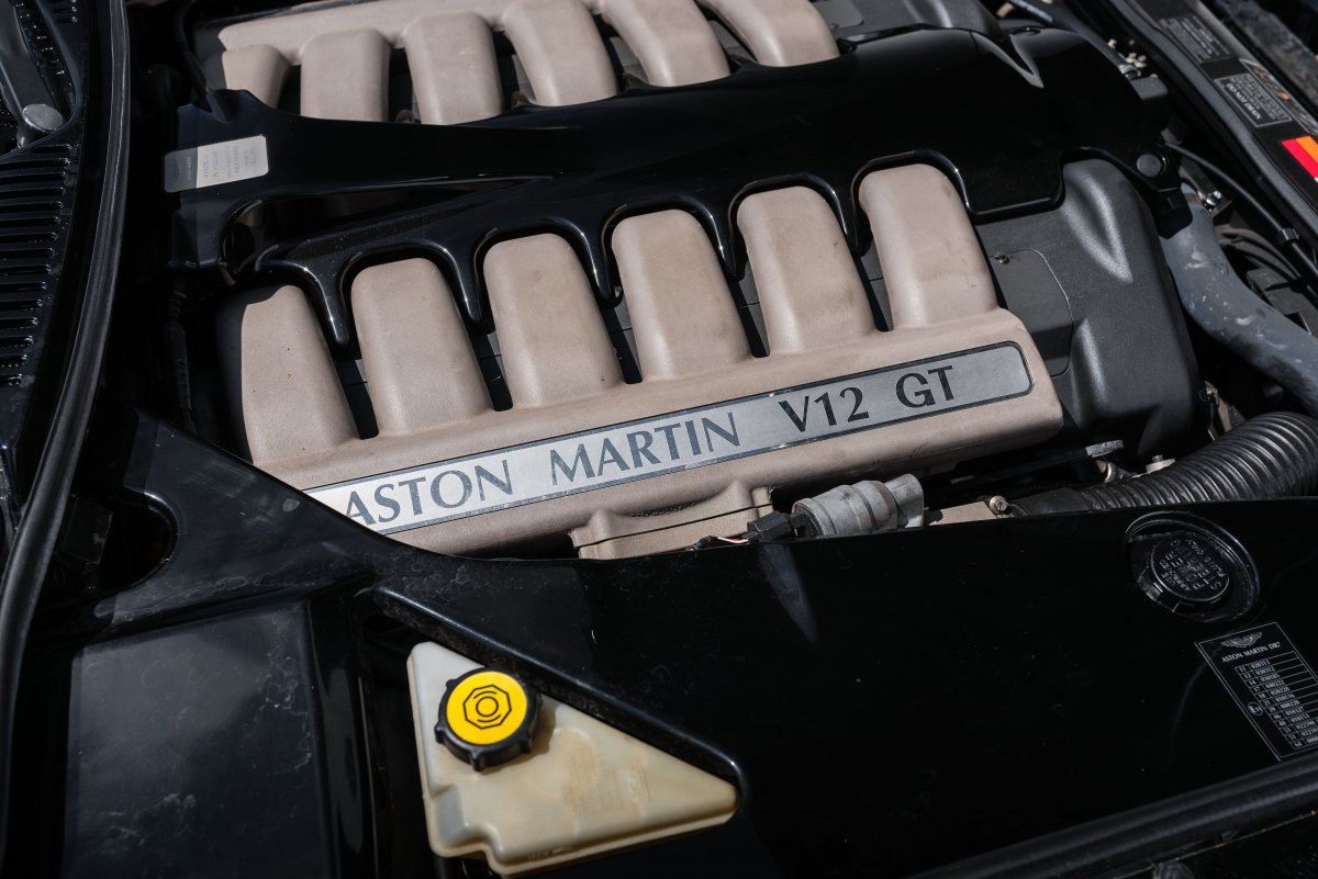 2003 Aston Martin DB7 GTA 40