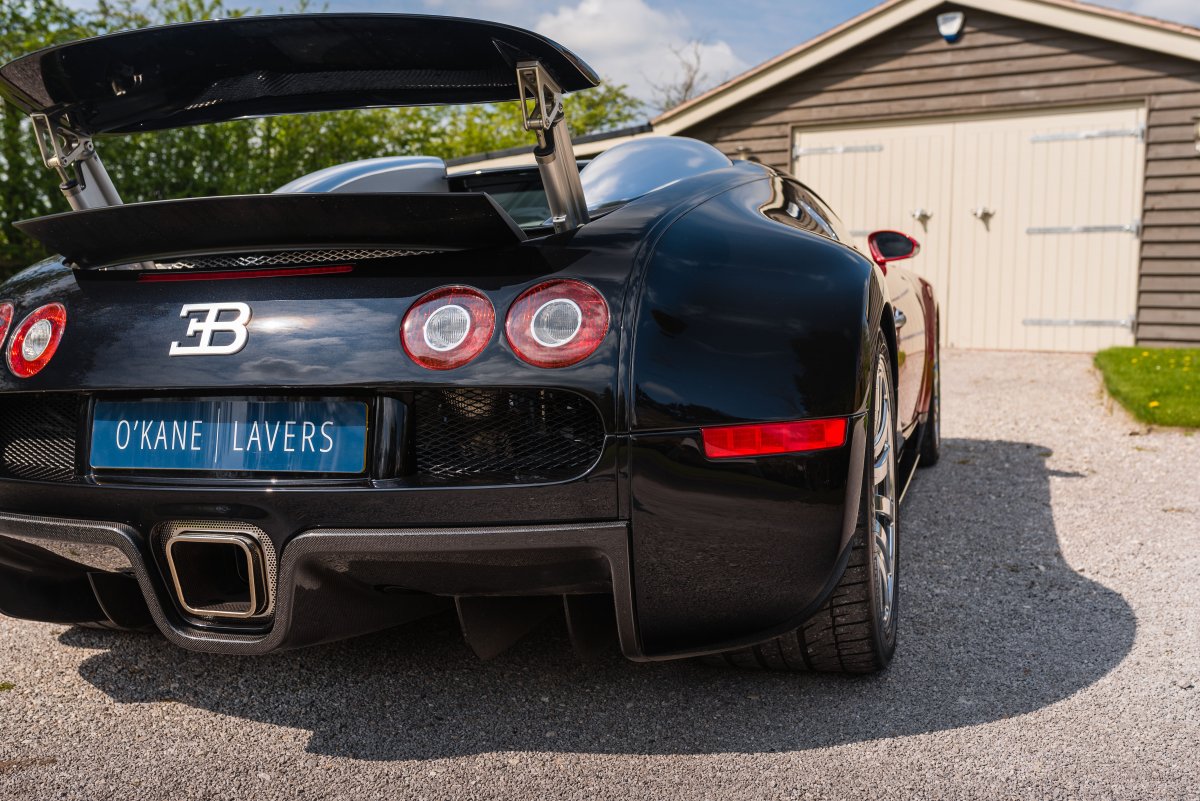 2008 Bugatti Veyron 25