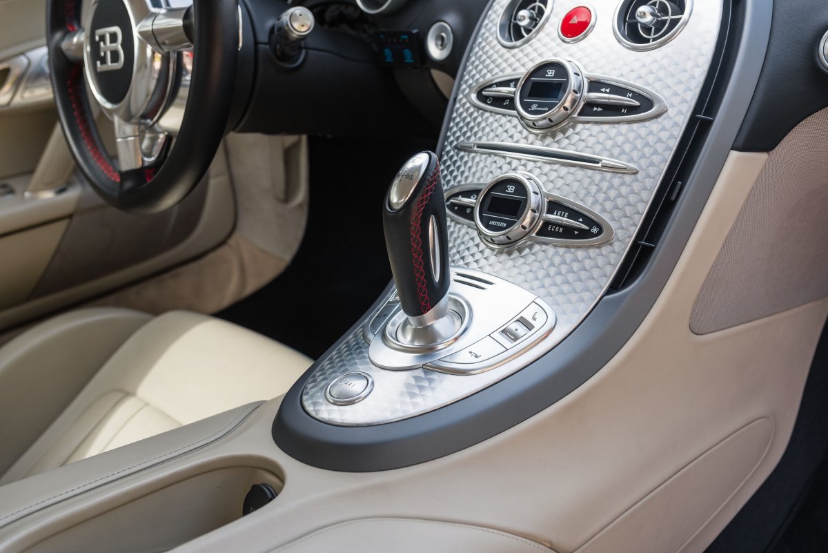 2008 Bugatti Veyron 34