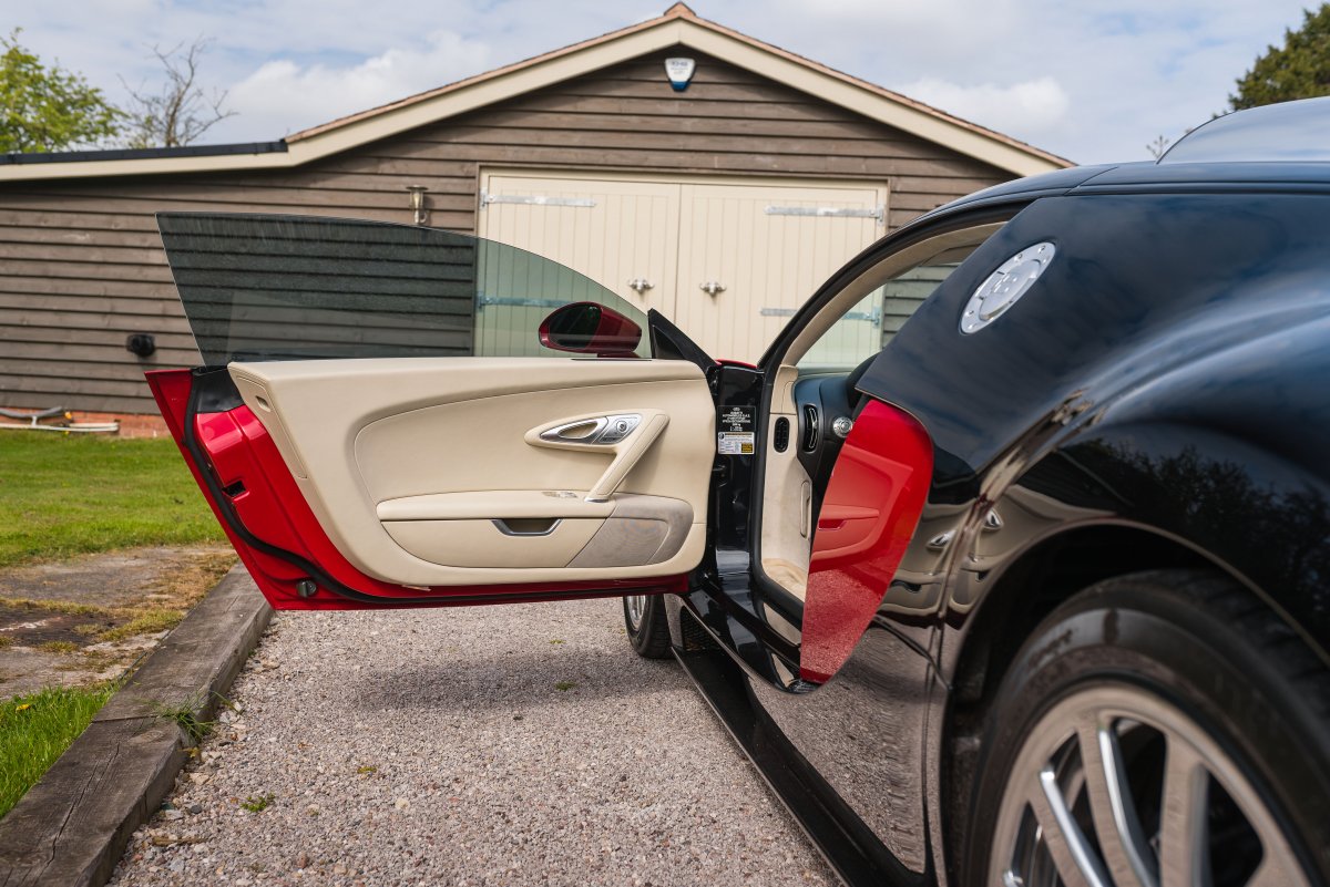 2008 Bugatti Veyron Passengers Door