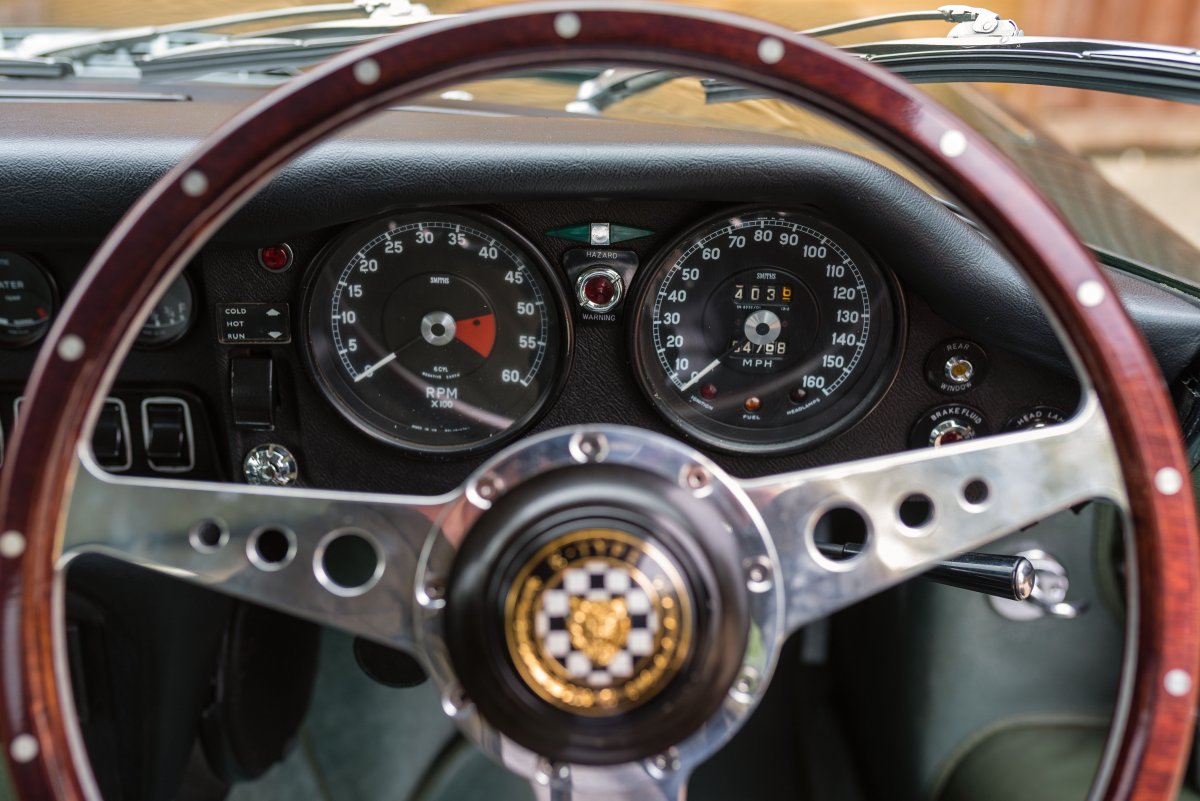 1970 Jaguar E-Type Series II FHC Steering Wheel