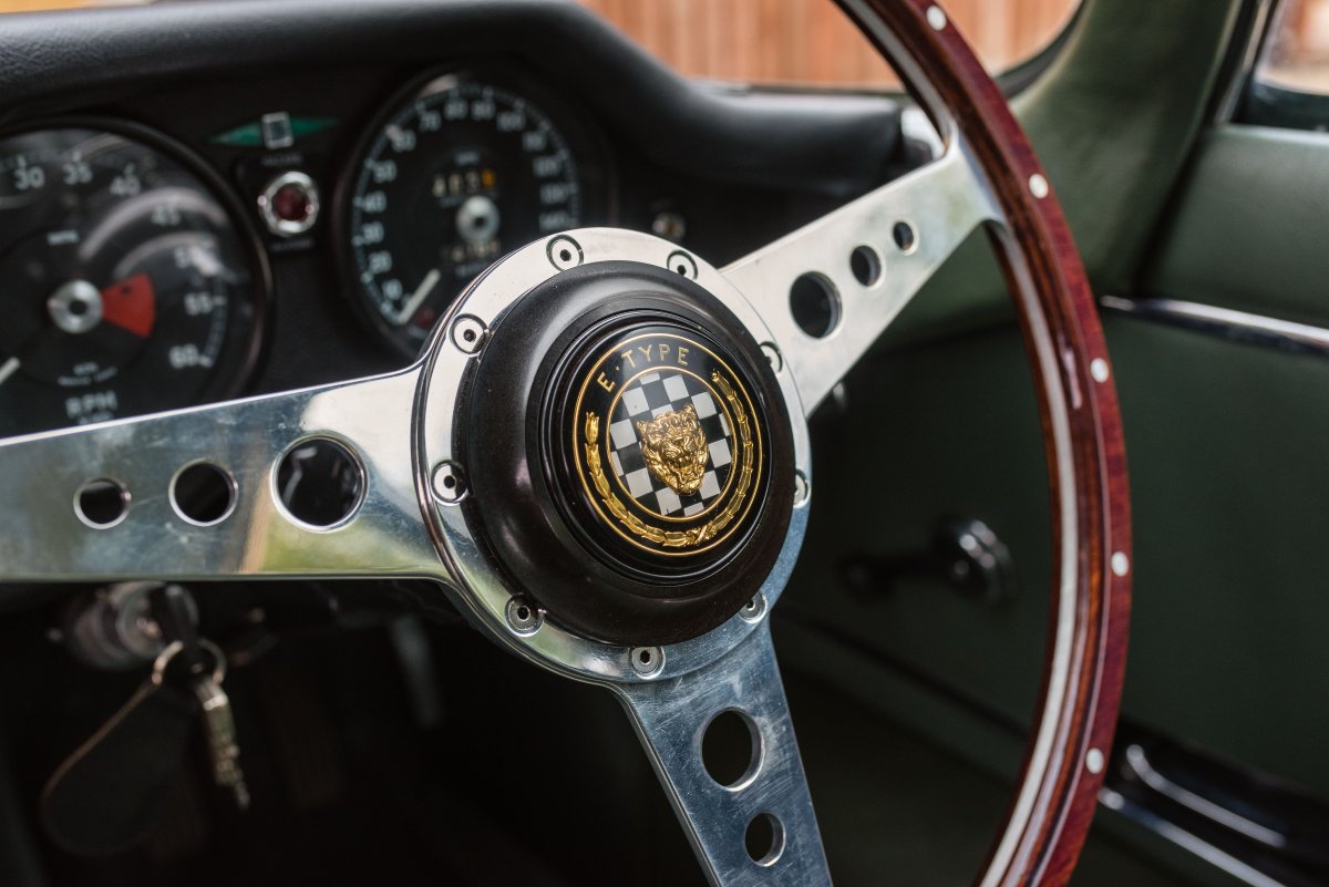 1970 Jaguar E-Type Series II FHC 29