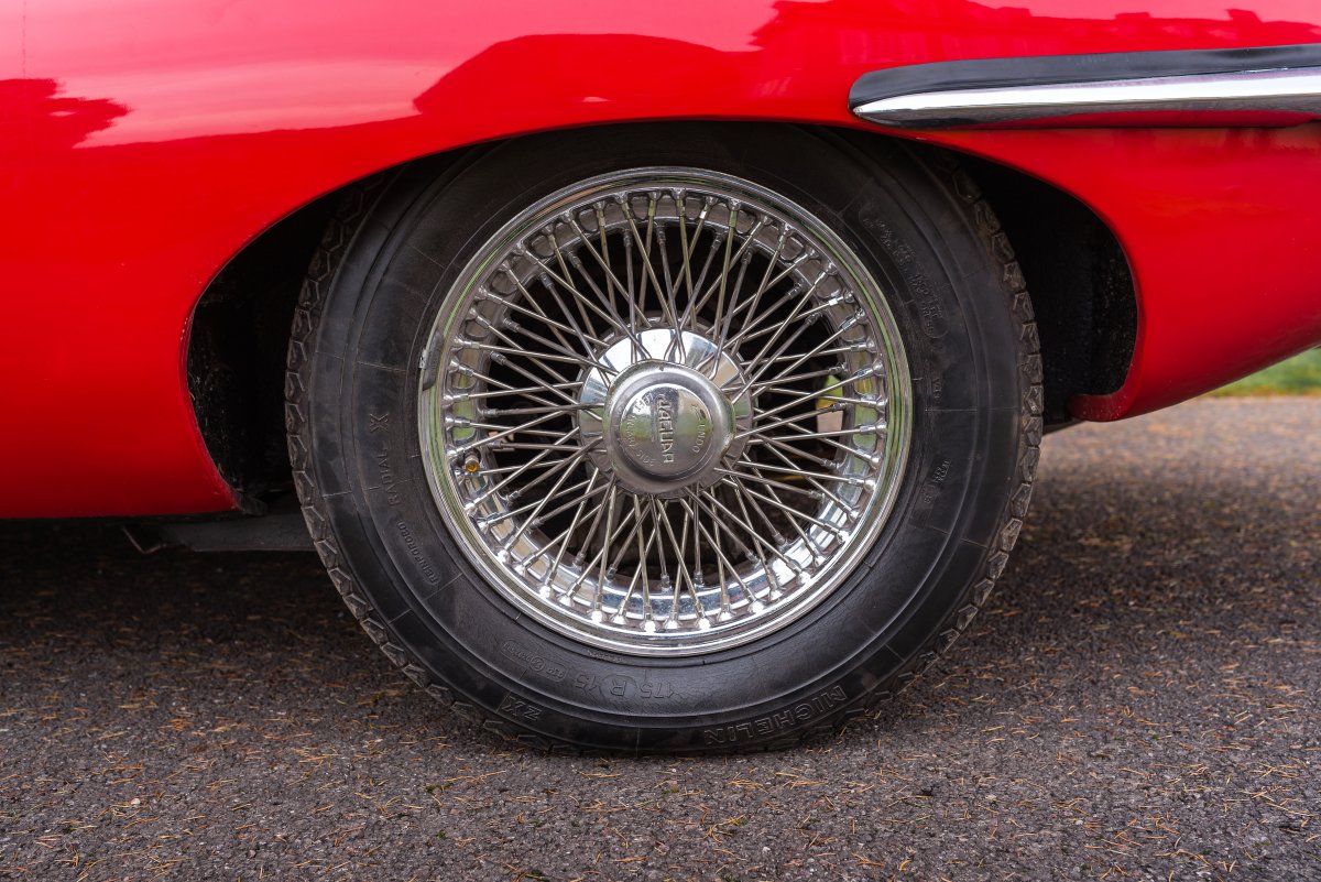 1969 Jaguar E-Type Series II 4.2 Roadster 50