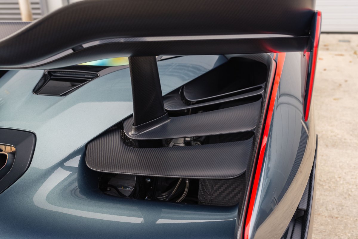 2018 McLaren Senna 37