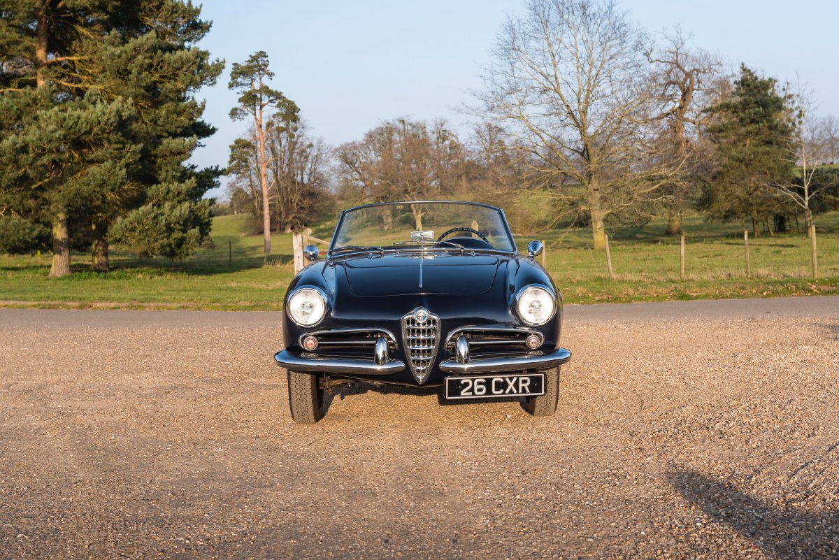 1961 Alfa Romeo Giulietta Spider 3