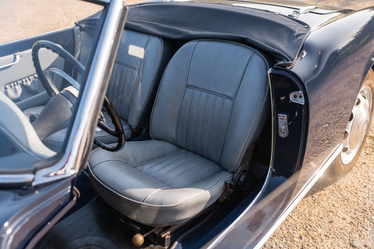 1961 Alfa Romeo Giulietta Spider 31