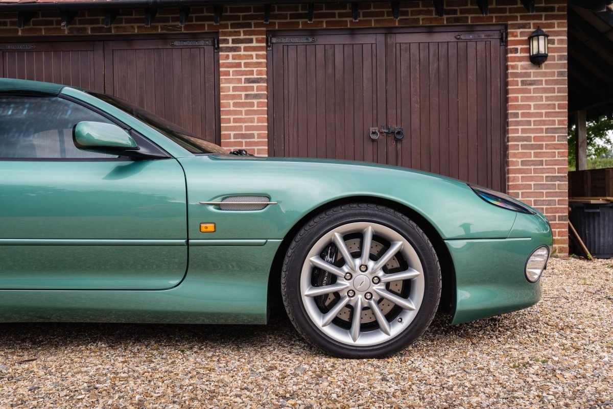 2000 Aston Martin DB7 Vantage Volante For Sale