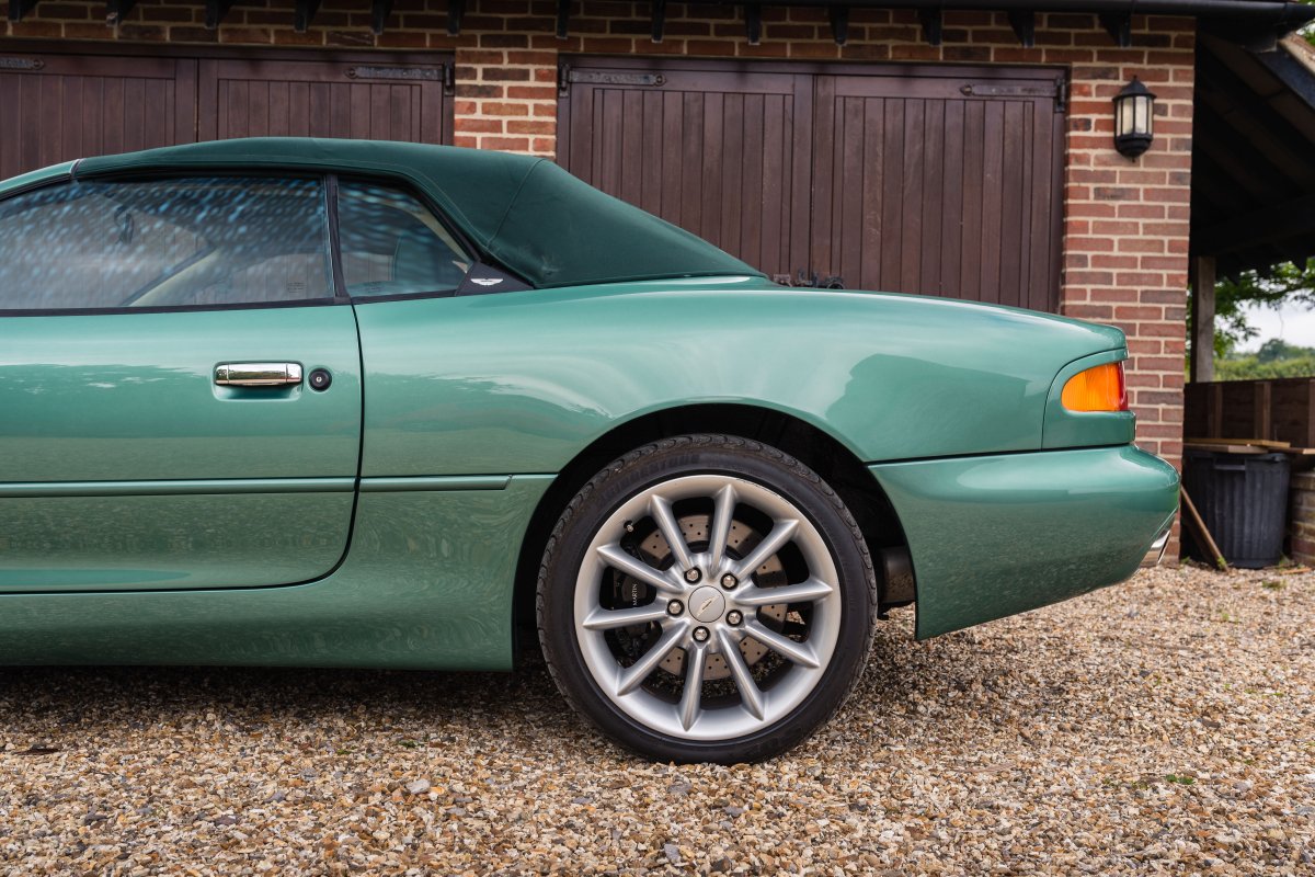 2000 Aston Martin DB7 Vantage Volante For Sale