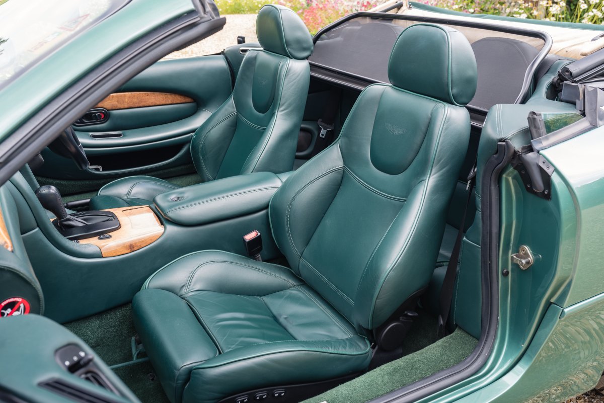 2000 Aston Martin DB7 Vantage Volante For Sale