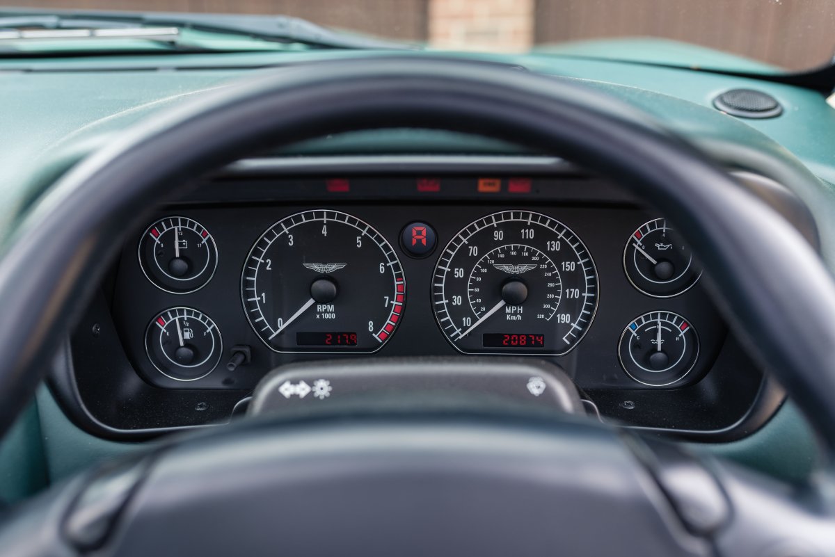 2000 Aston Martin DB7 Vantage Volante For Sale
