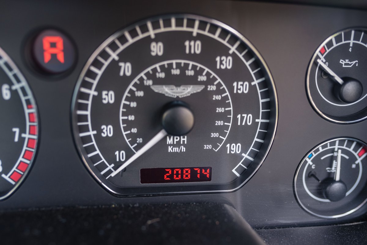 2000 Aston Martin DB7 Vantage Volante For Sale