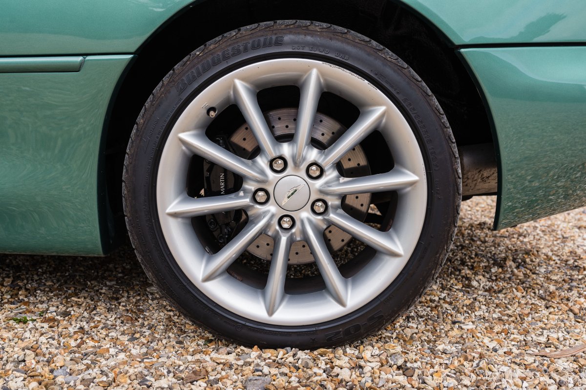 2000 Aston Martin DB7 Vantage Volante For Sale