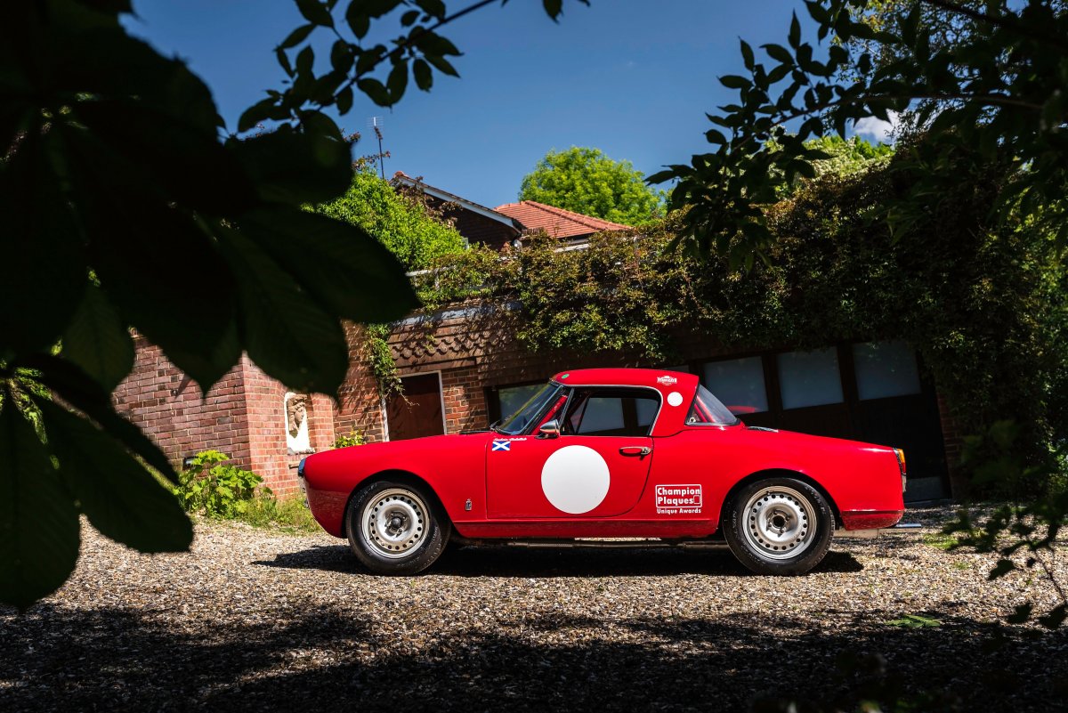 1965 Alfa Romeo Giulia 101 Spider