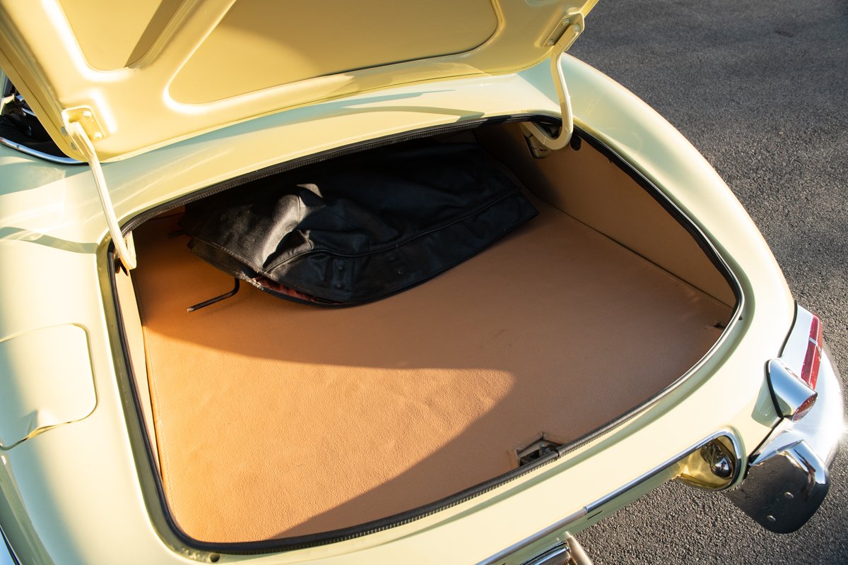 1967 Jaguar E-Type Series I 4.2 Roadster