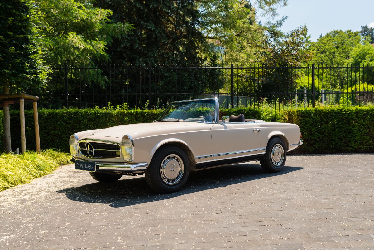1969 Mercedes-Benz 280SL Pagoda For Sale 3