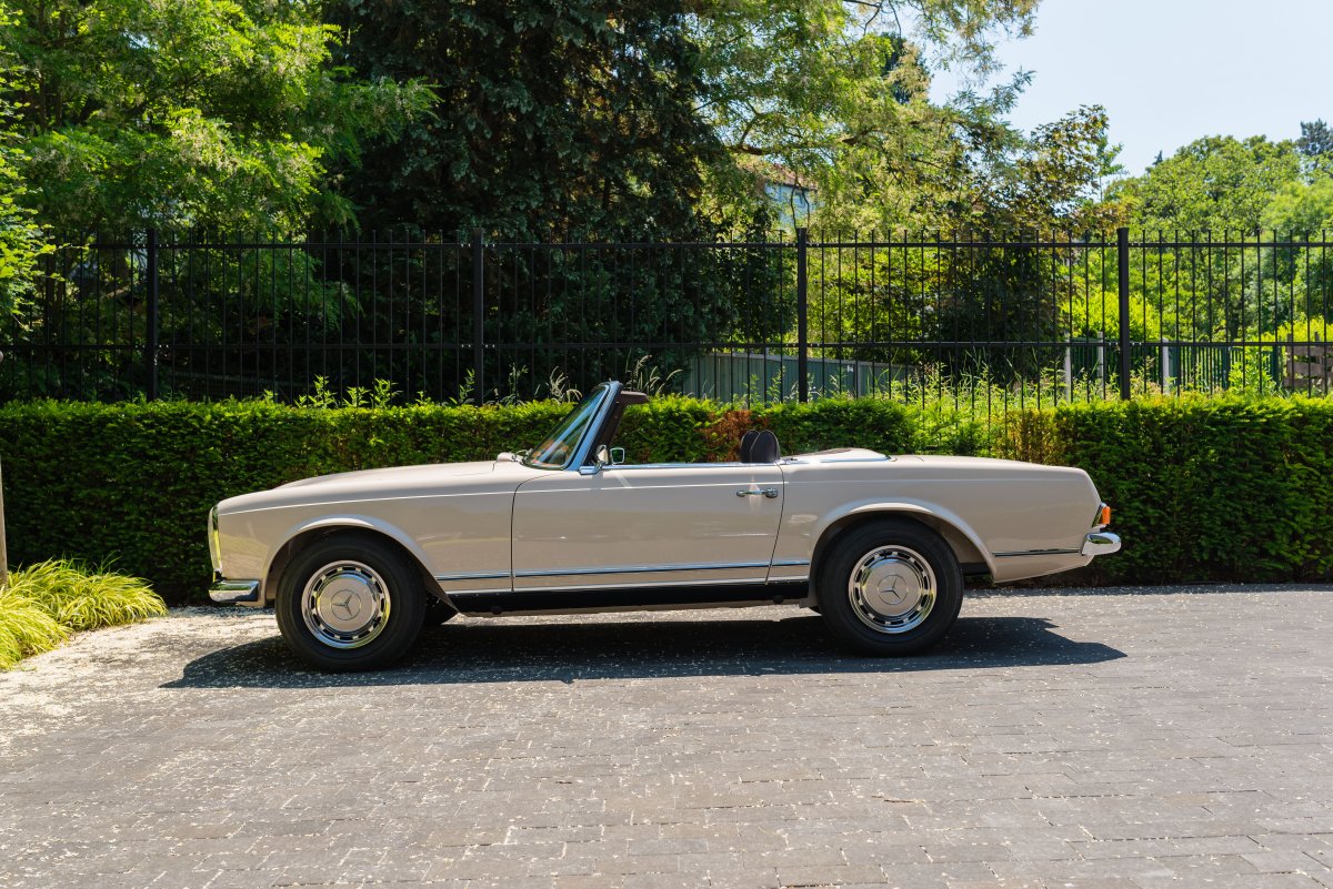 1969 Mercedes-Benz 280SL Pagoda For Sale 4 Side Profile
