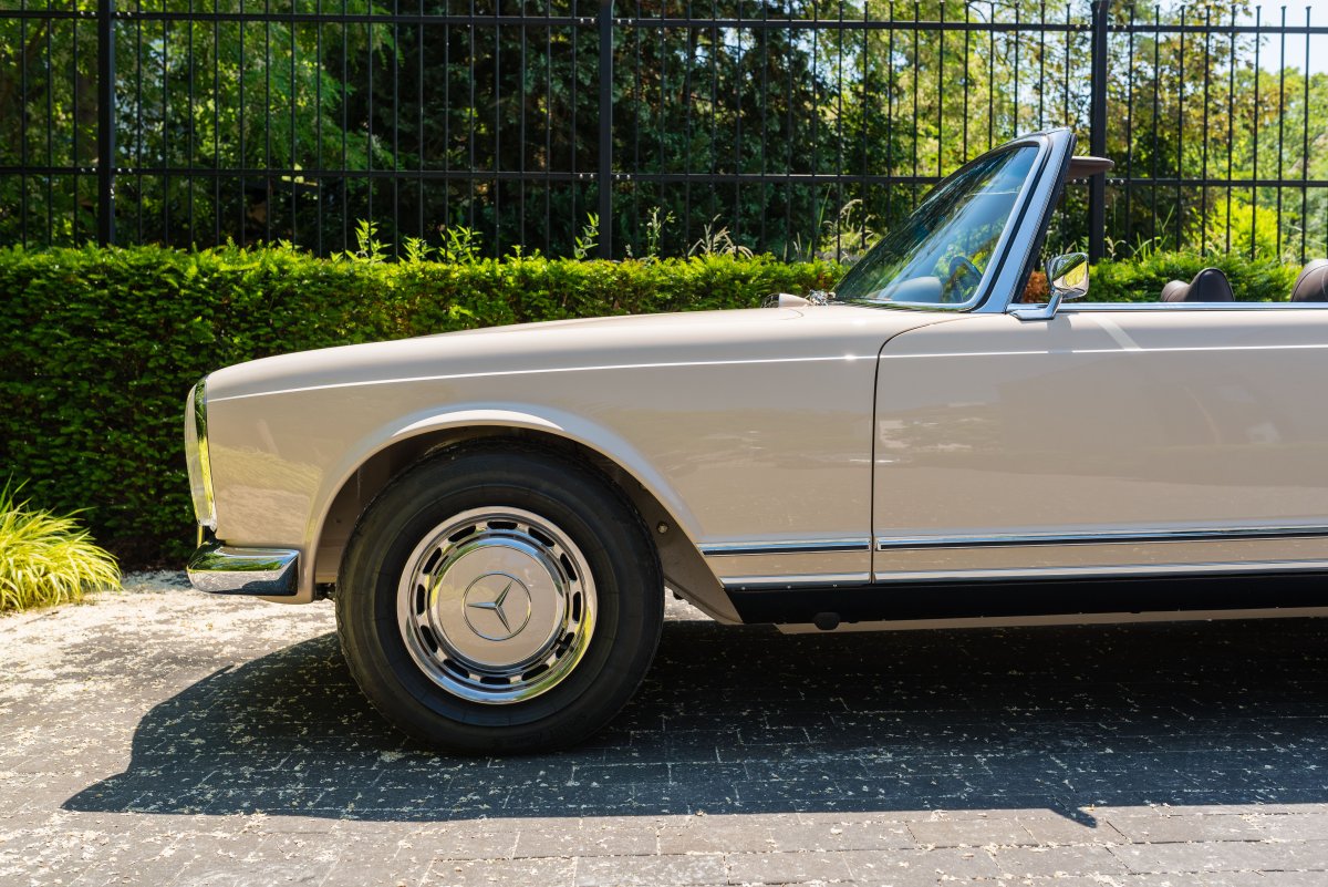 1969 Mercedes-Benz 280SL Pagoda For Sale 11