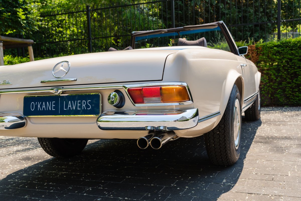1969 Mercedes-Benz 280SL Pagoda For Sale 16
