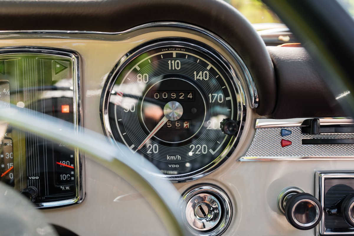 1969 Mercedes-Benz 280SL Pagoda For Sale 24