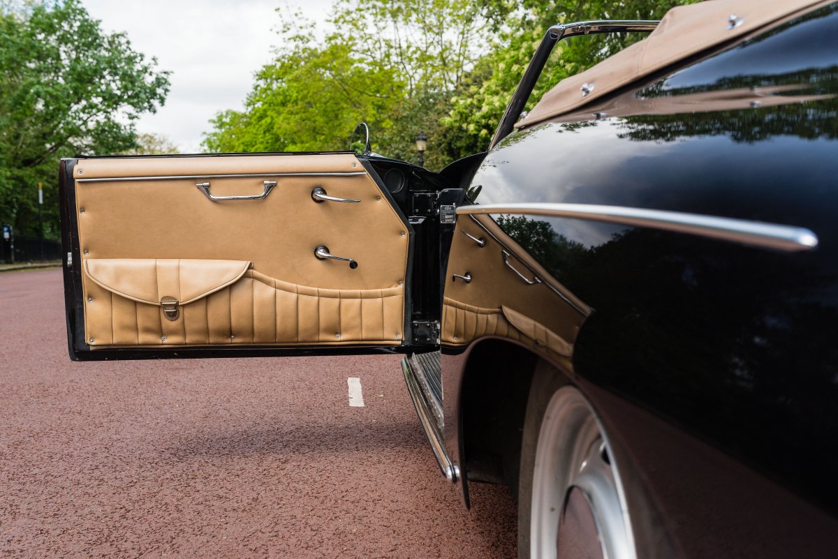 1962 Porsche 356B Roadster 46