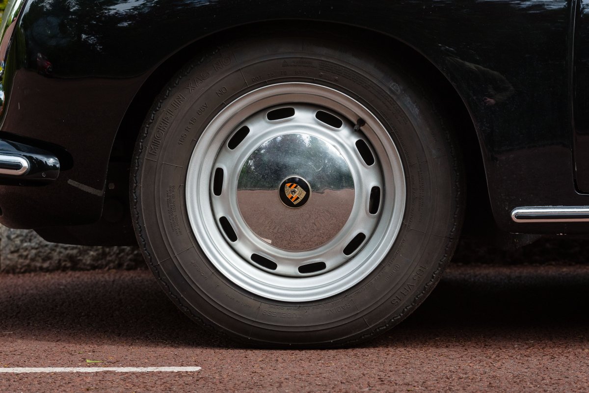 1962 Porsche 356B Roadster 55