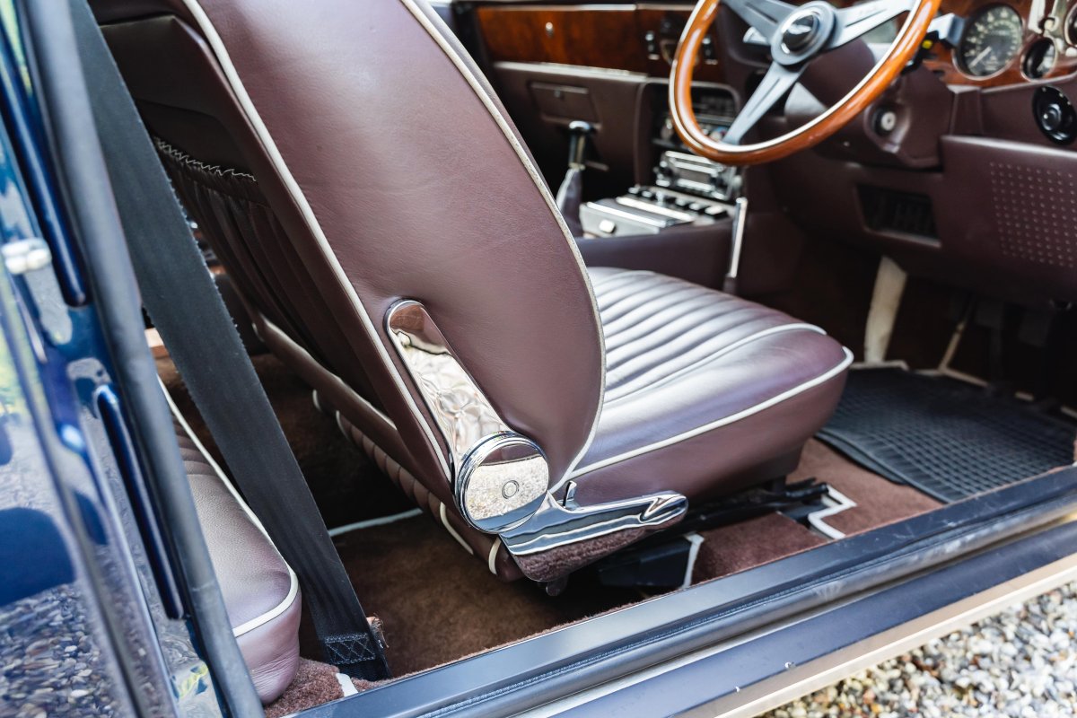 1987 Aston Martin V8 Vantage X-Pack
