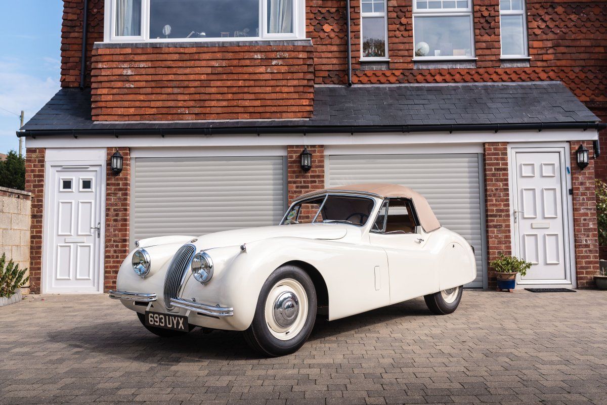 1954 Jaguar XK120 Drophead Coupé For Sale