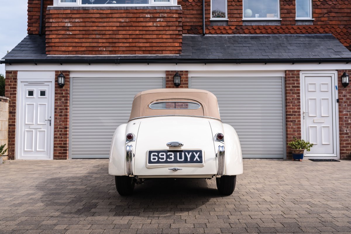 1954 Jaguar XK120 Drophead Coupé For Sale