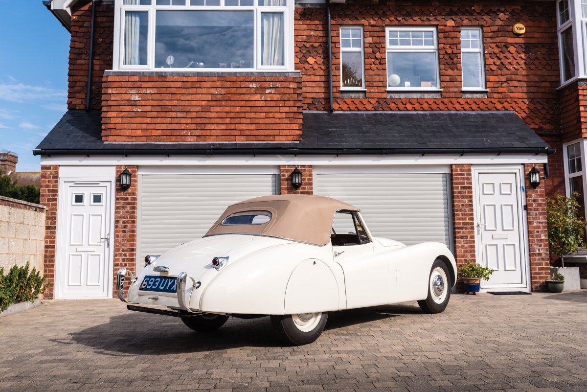 1954 Jaguar XK120 Drophead Coupé For Sale