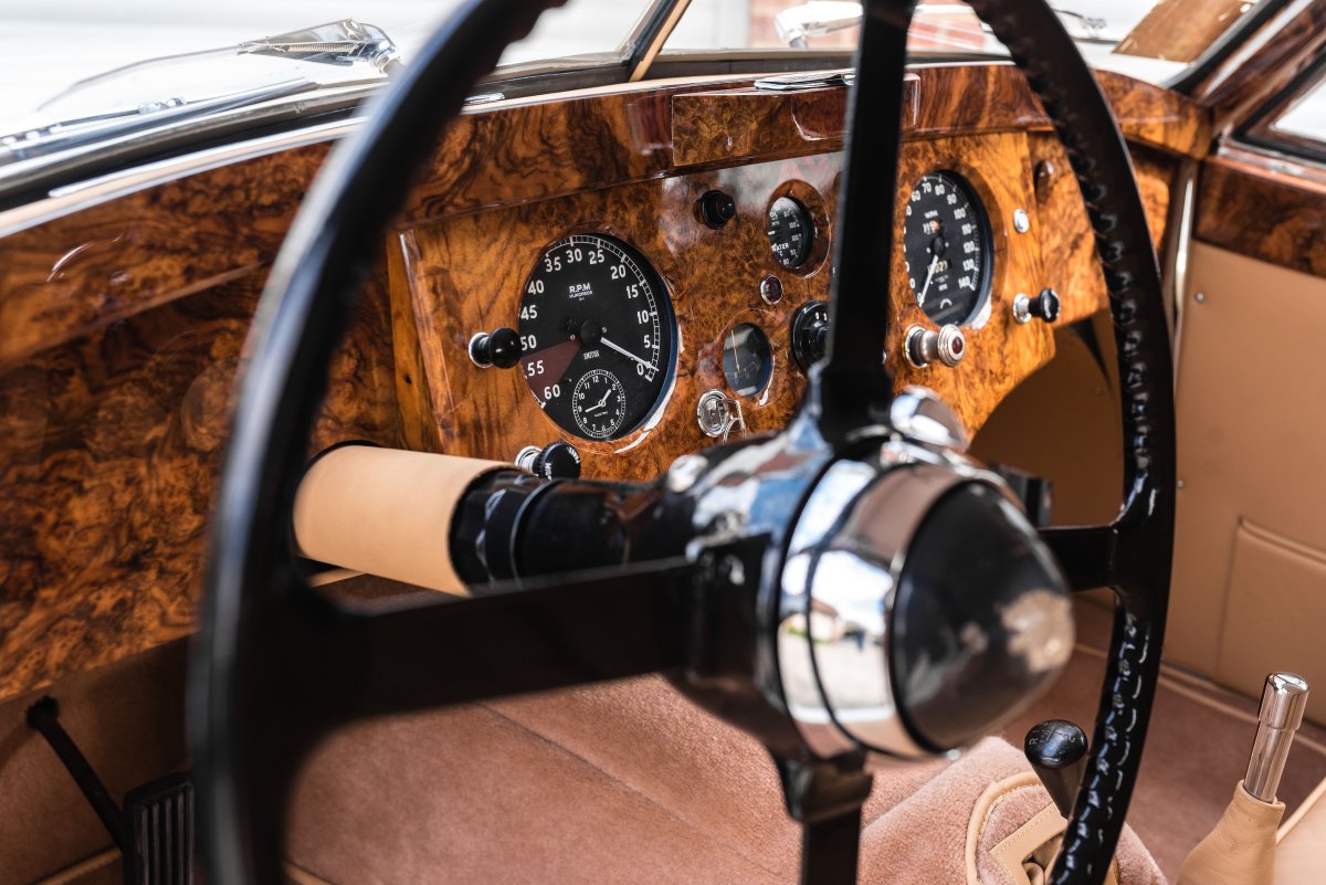 1954 Jaguar XK120 Drophead Coupé For Sale