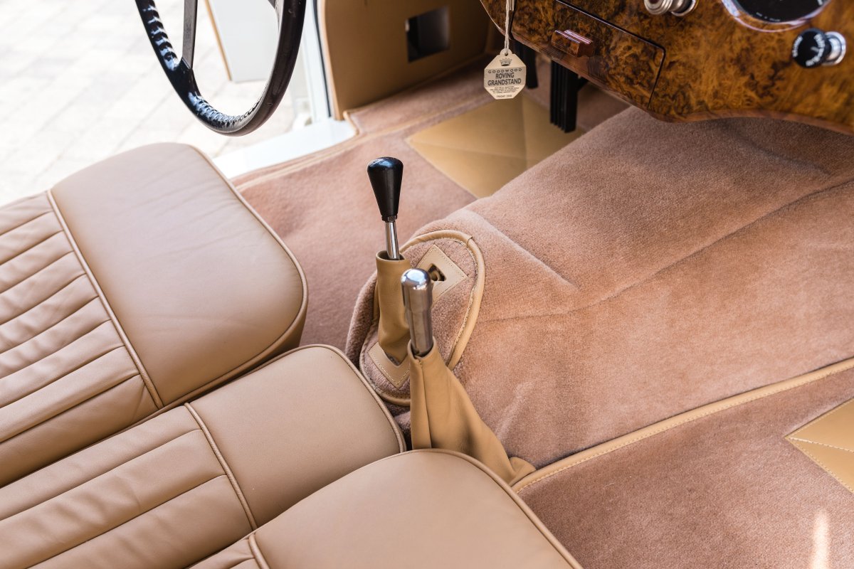 1954 Jaguar XK120 Drophead Coupé For Sale
