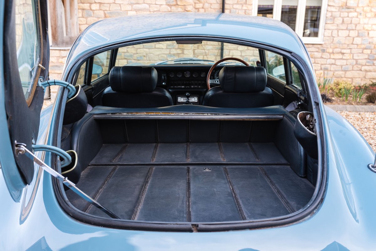 1969 Jaguar E-Type Series II 2+2 For Sale