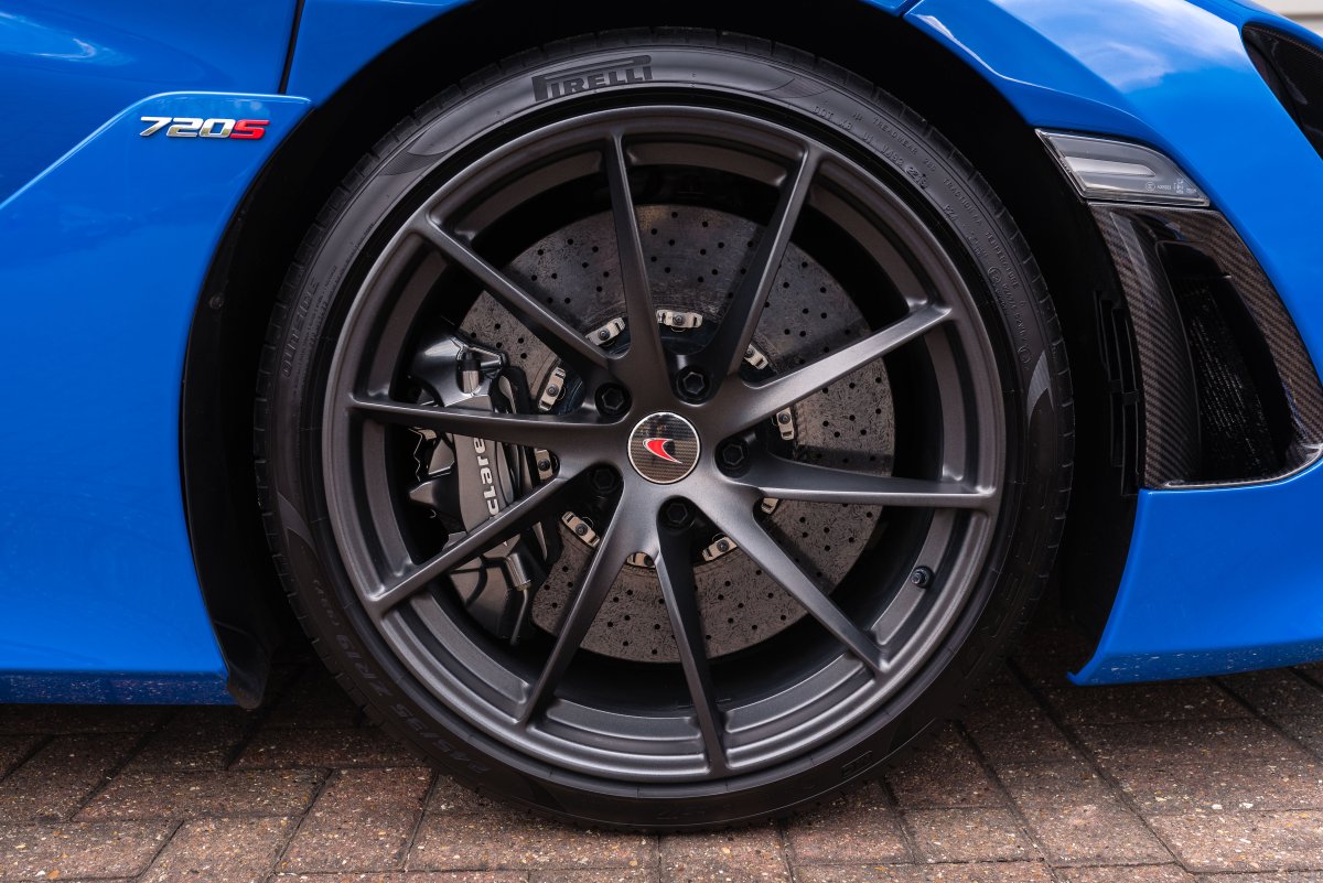 2017 McLaren 720S Performance For Sale