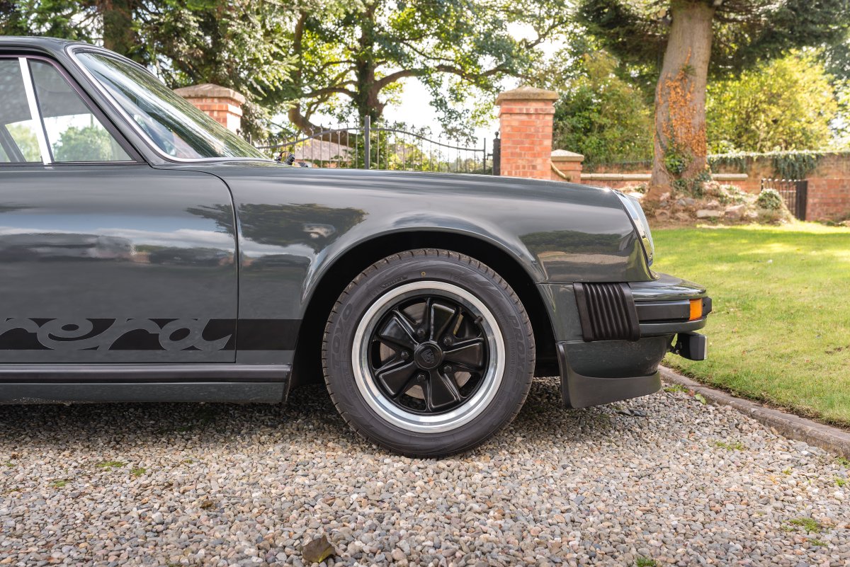 1975 Porsche 911 Carrera 2.7 For Sale