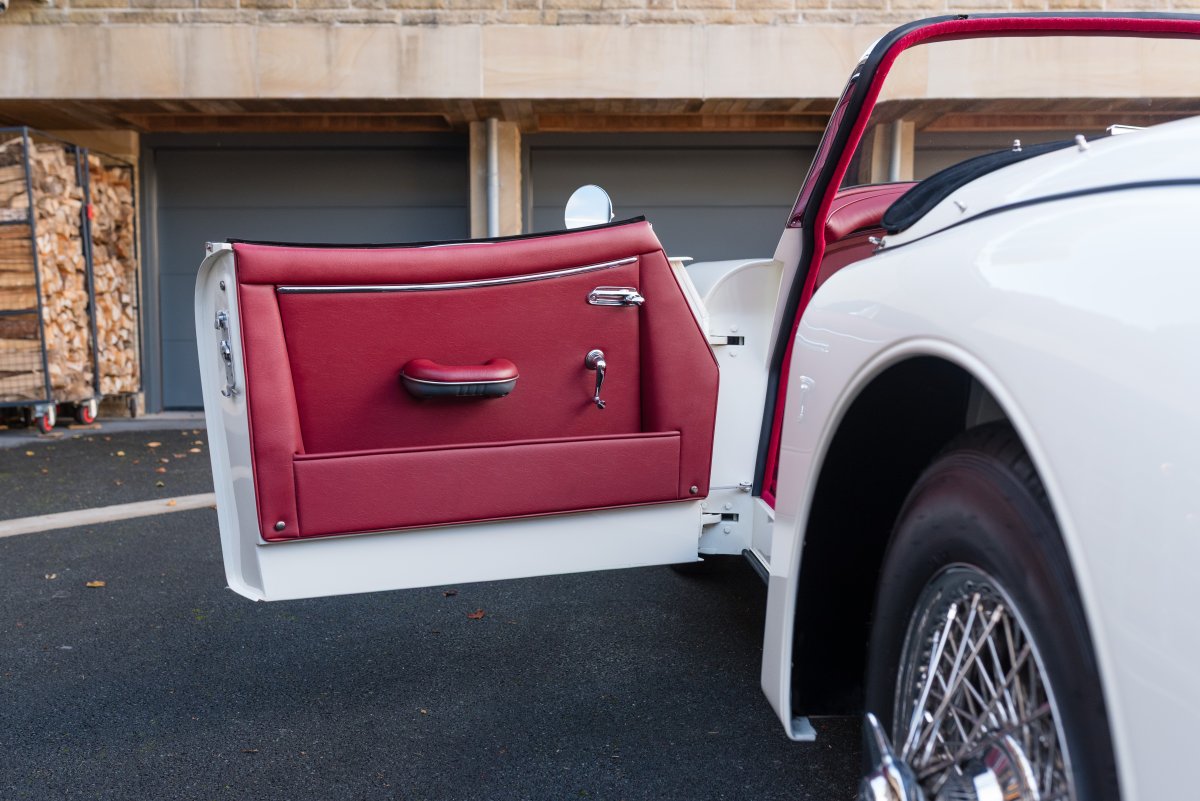 1959 Jaguar XK150 3.4 Roadster For Sale