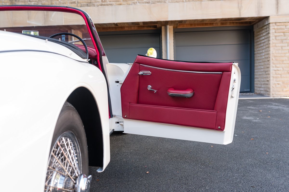 1959 Jaguar XK150 3.4 Roadster For Sale