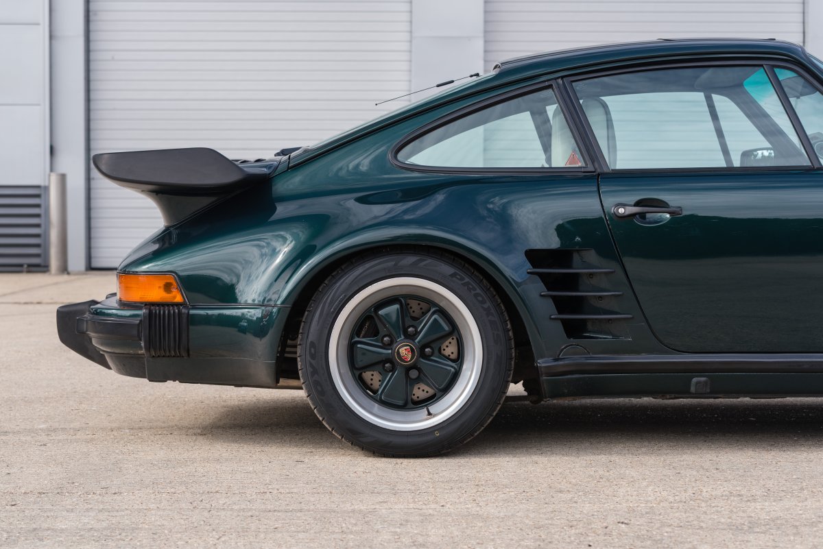 1989 Porsche 911 Carrera 3.2 Supersport For Sale Forest Green Metallic