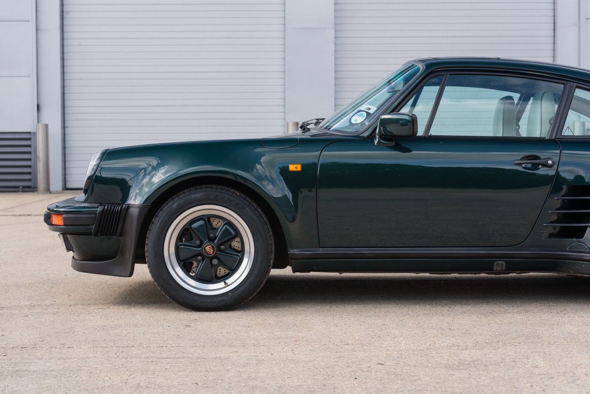 1989 Porsche 911 Carrera 3.2 Supersport For Sale Forest Green Metallic