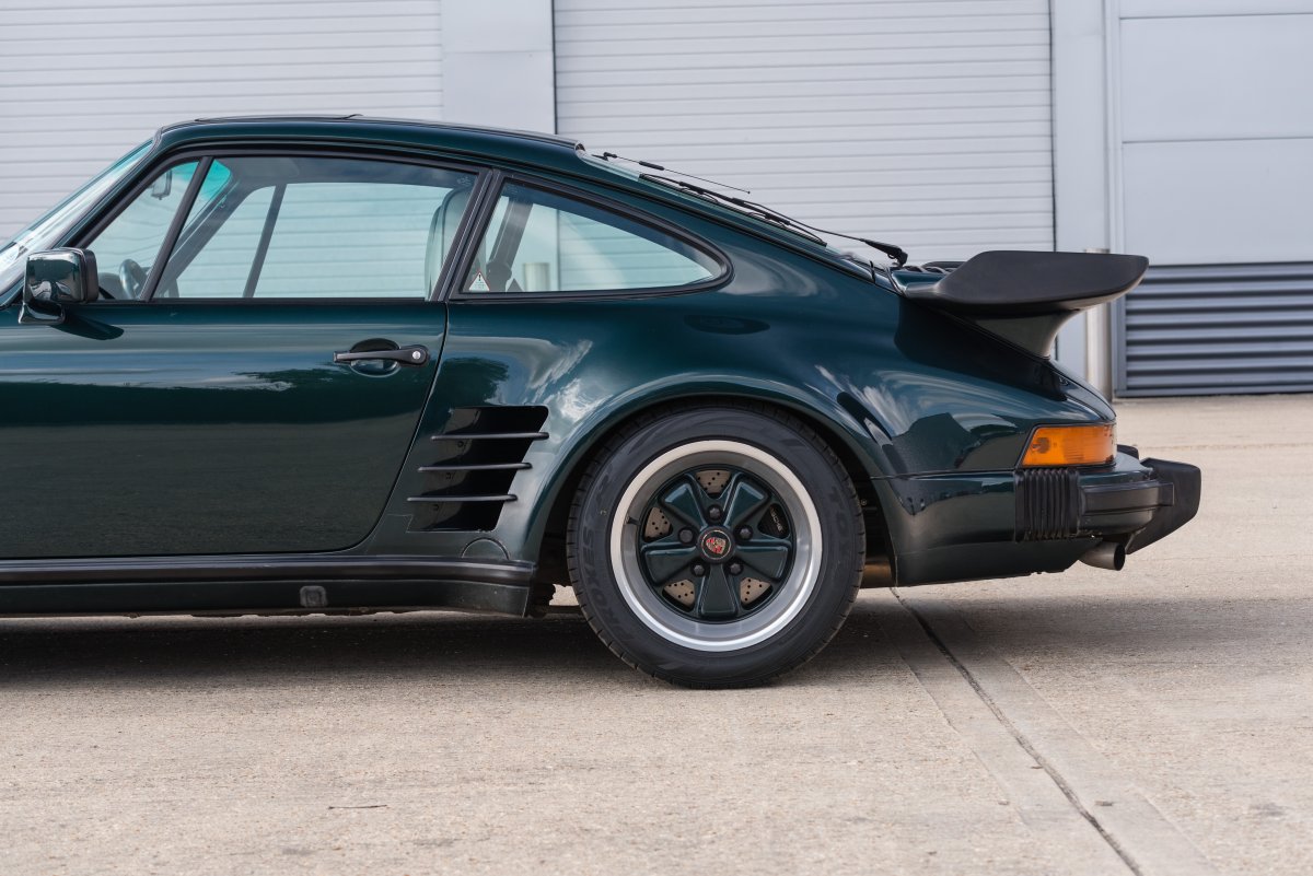 1989 Porsche 911 Carrera 3.2 Supersport For Sale Forest Green Metallic
