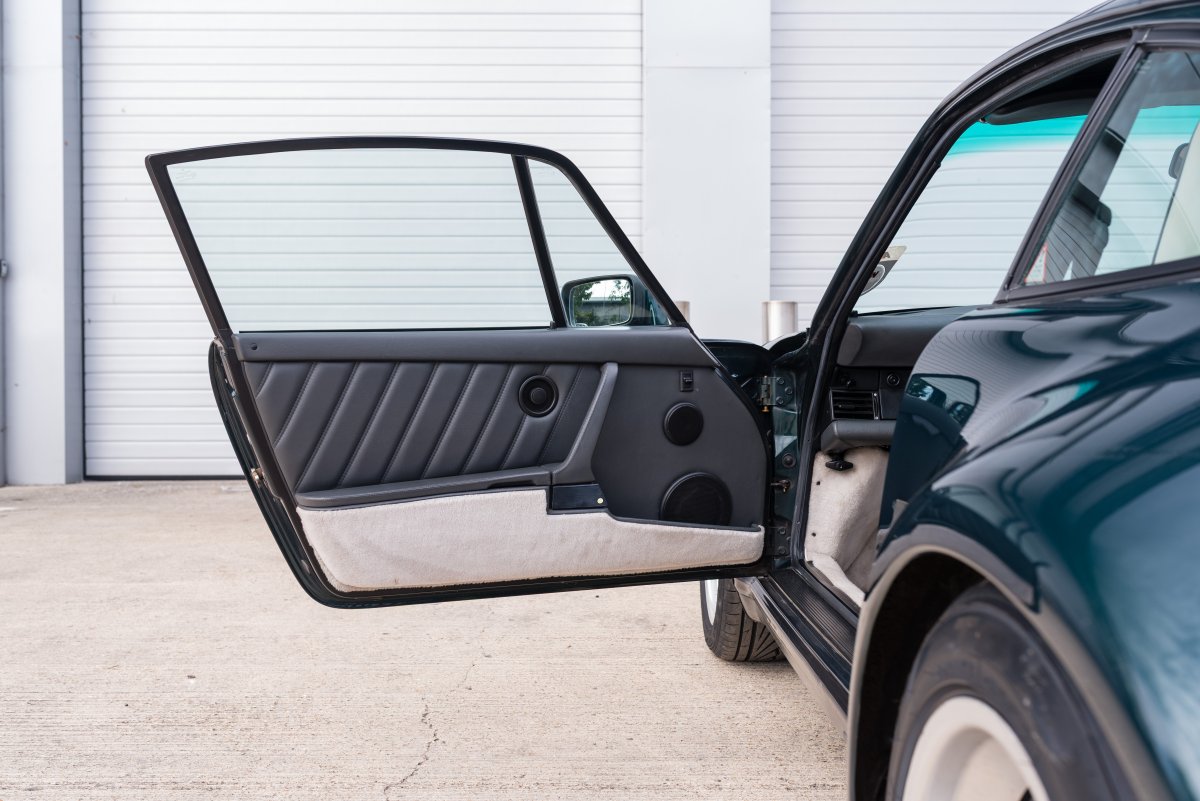 1989 Porsche 911 Carrera 3.2 Supersport For Sale Forest Green Metallic